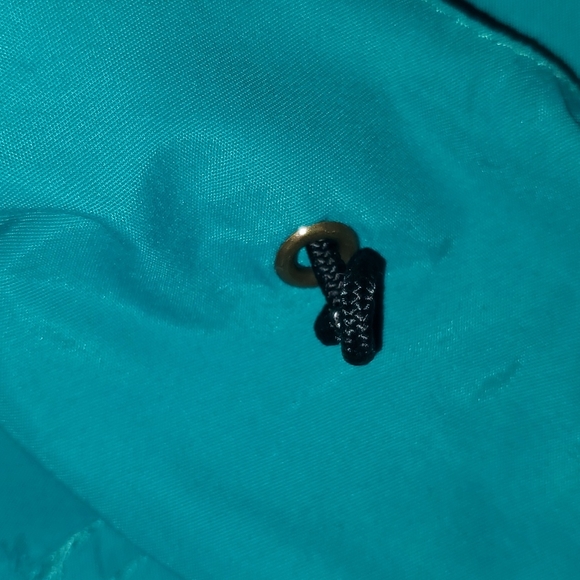 Woolrich mens vintage nylon pullover hoodie - Picture 7 of 7